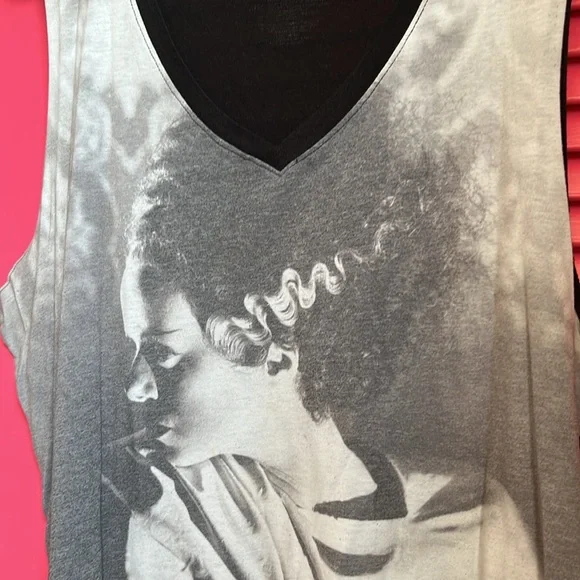 HALLOWEEN Bride of Frankenstein sleeveless tee - Picture 4 of 7